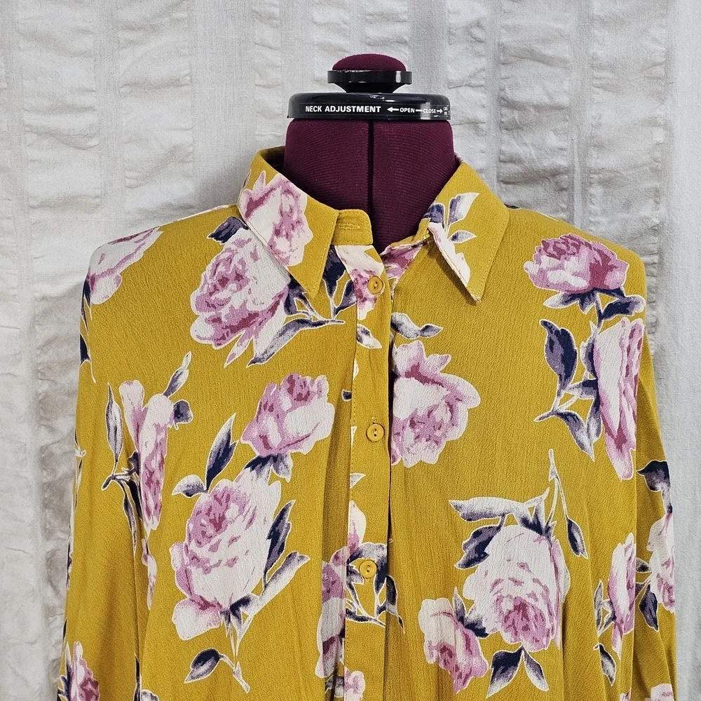 Umgee Top Yellow Pink Floral Drape Crossover Twist Hem Blouse Top Button Front